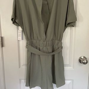 Cupshe romper shorts. Sage/olive green. NWT